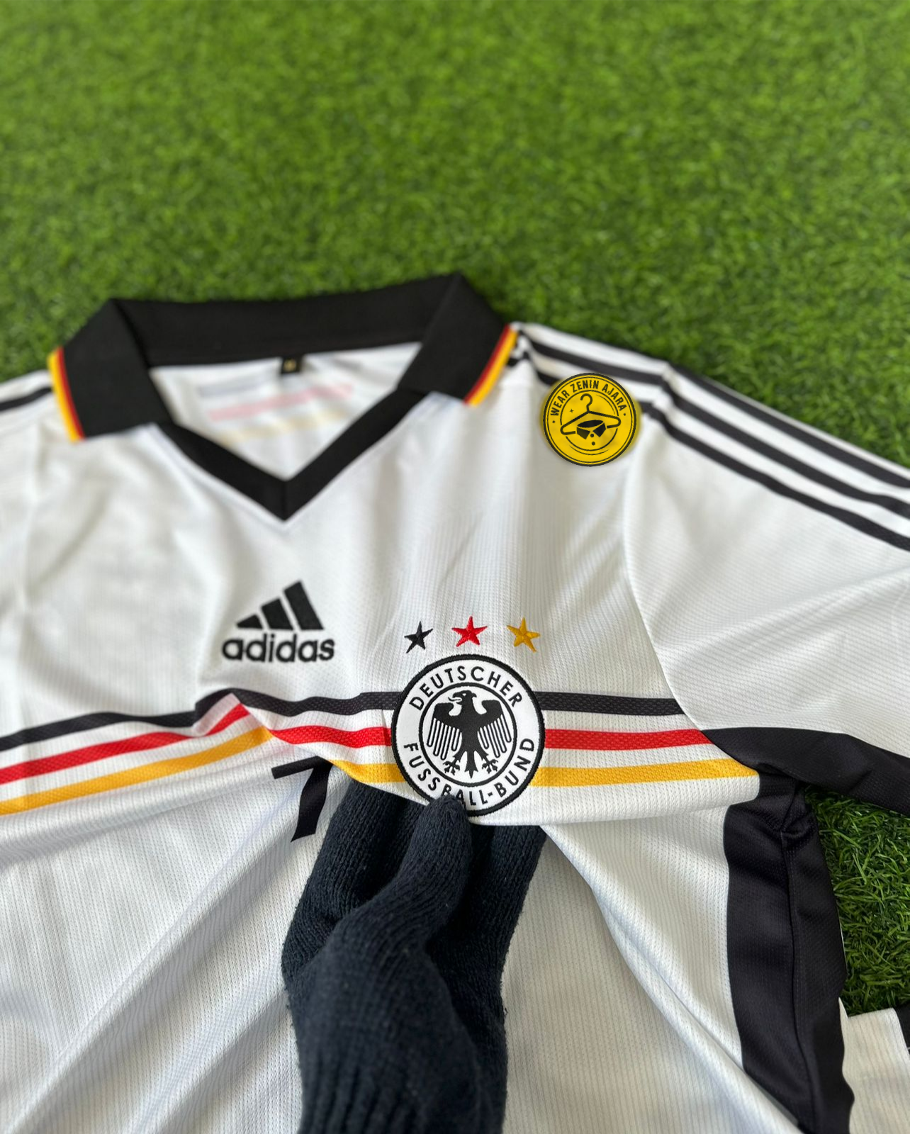 GERMANY 1998 HOME KIT, HALFSLEEVE POLO EMBRODERY