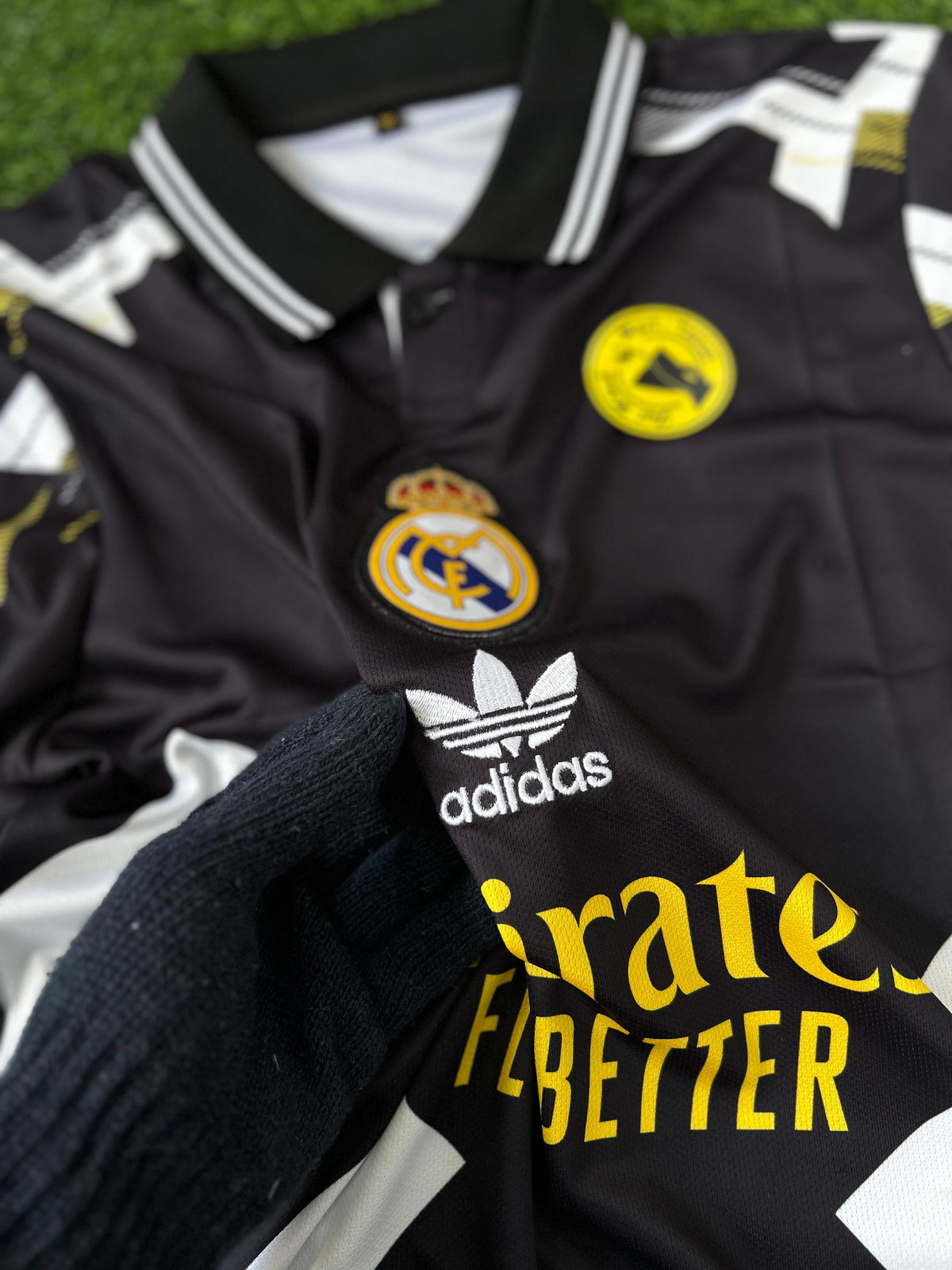 REAL MADRID 2025-26 NOCTURNO EDITION. HALFSLEEVE POLO EMBROIDERY