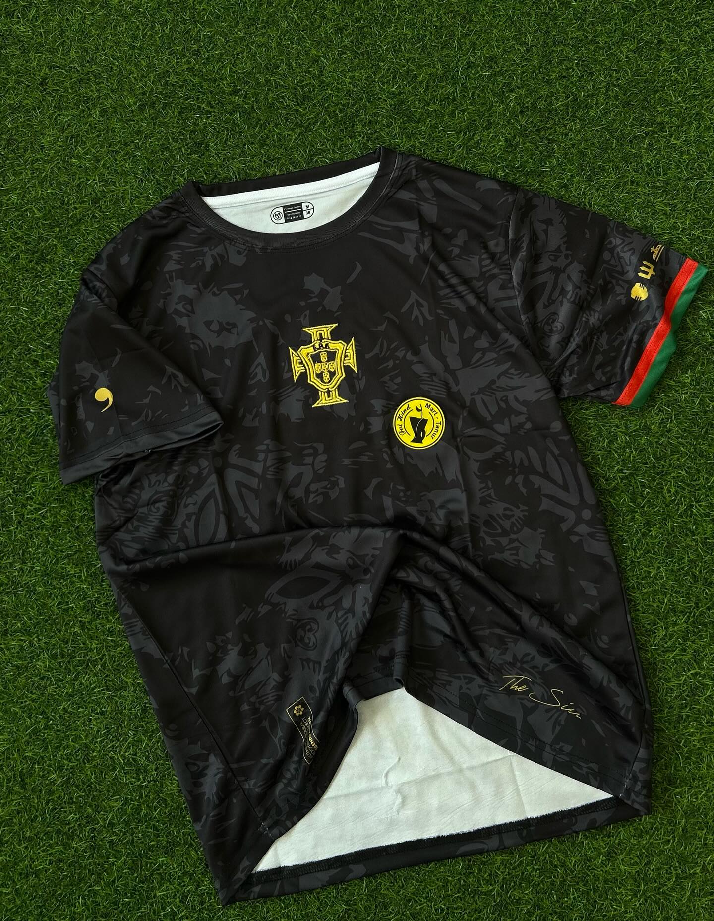 PORTUGAL SPECIAL GOAT VERSION -RONALDO TRIBUTE, HALFSLEEVE EMBROIDERY
